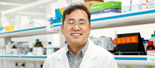 College of Pharmacy Professor Jung Ji-heon Develops ‘Cell Fine Capsulation Technology’