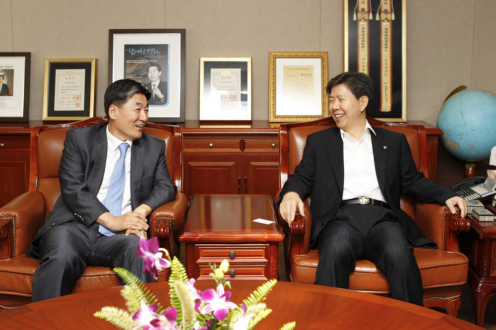한국국제협력단(KOICA) 장현식 기획이사 접견(2012-8-17)