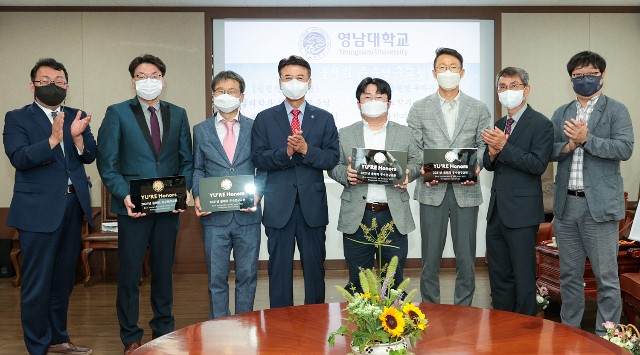 영남대학교 ‘YU’RE Honors’ 올해의 우수연구교원으로 선정된 교수들.jpg