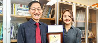 Dr. Lee Joo-yeon Wins ‘Best Doctorate’s Thesis Award’ from the Korean Society of Strategic Management