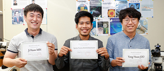 School of Materials Science and Engineering Sweeps Thesis Awards at International Academic Conference!