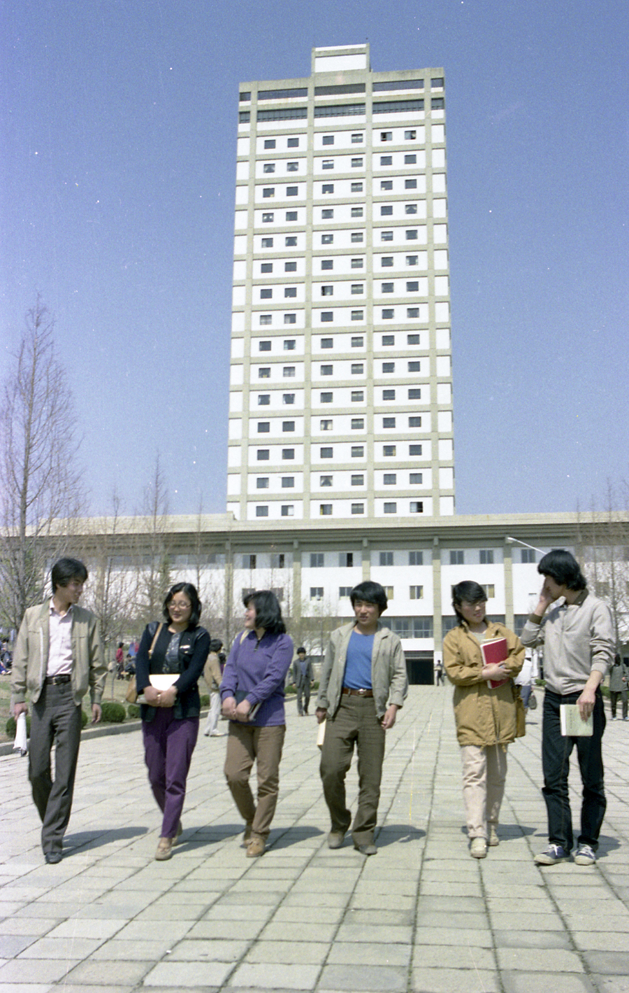 1982.03.31 교내 춘경