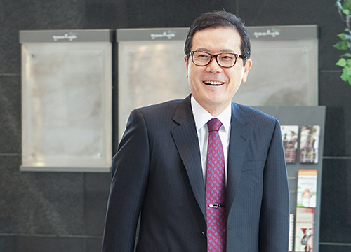 LEE Don, Chairman of Active USA, donated 2 million USD to YU, his alma mater